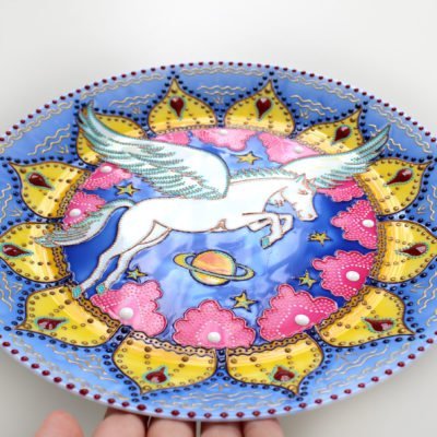 «Пегас — символ стойкости и вдохновения» Декоративная настенная тарелка