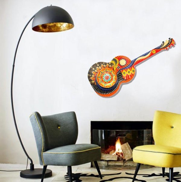 декоративная цветущая гитара
